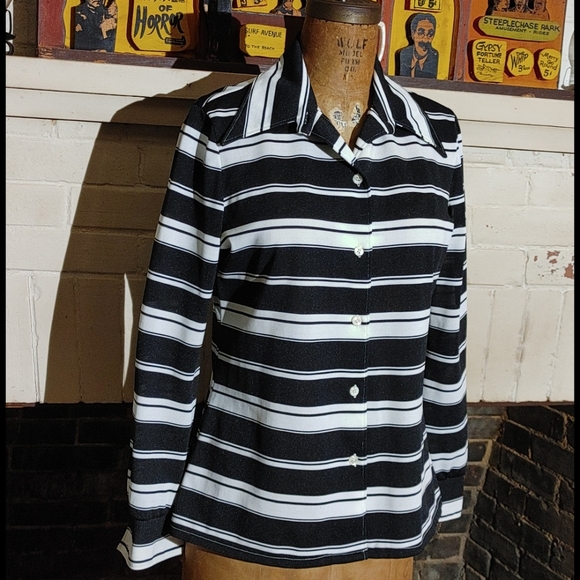 VTG- afraid of horizontal stripes on a Poly jacket? - Picture 6 of 12